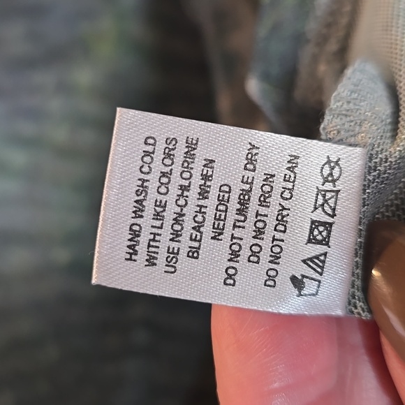 The Met x PacSun Renoir Mesh Long Sleeve Top Size Small - Picture 12 of 12